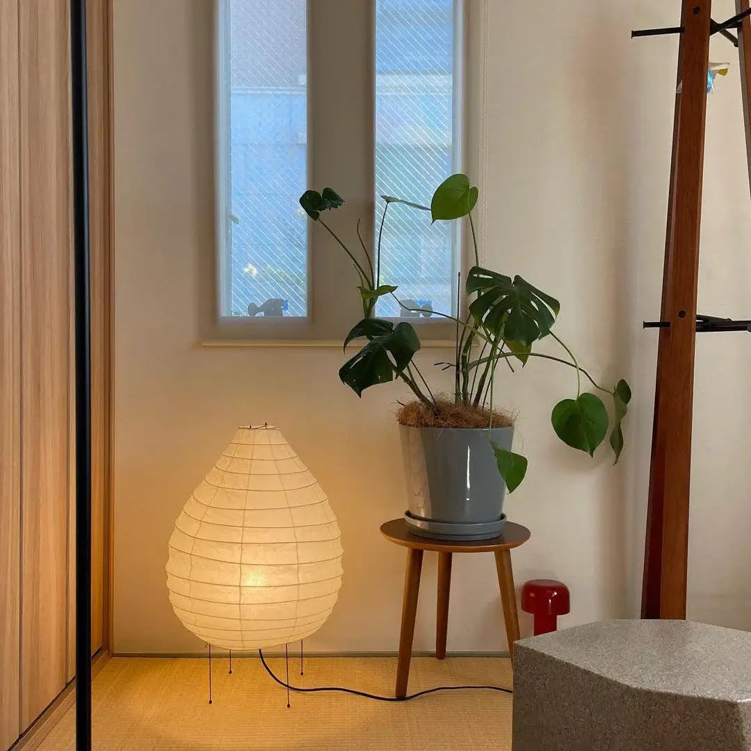 Akari 22N Japanese Paper Table Lamp