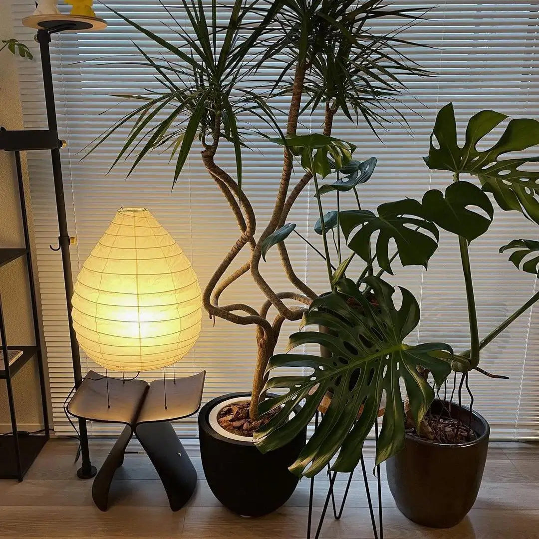 Akari 22N Japanese Paper Table Lamp