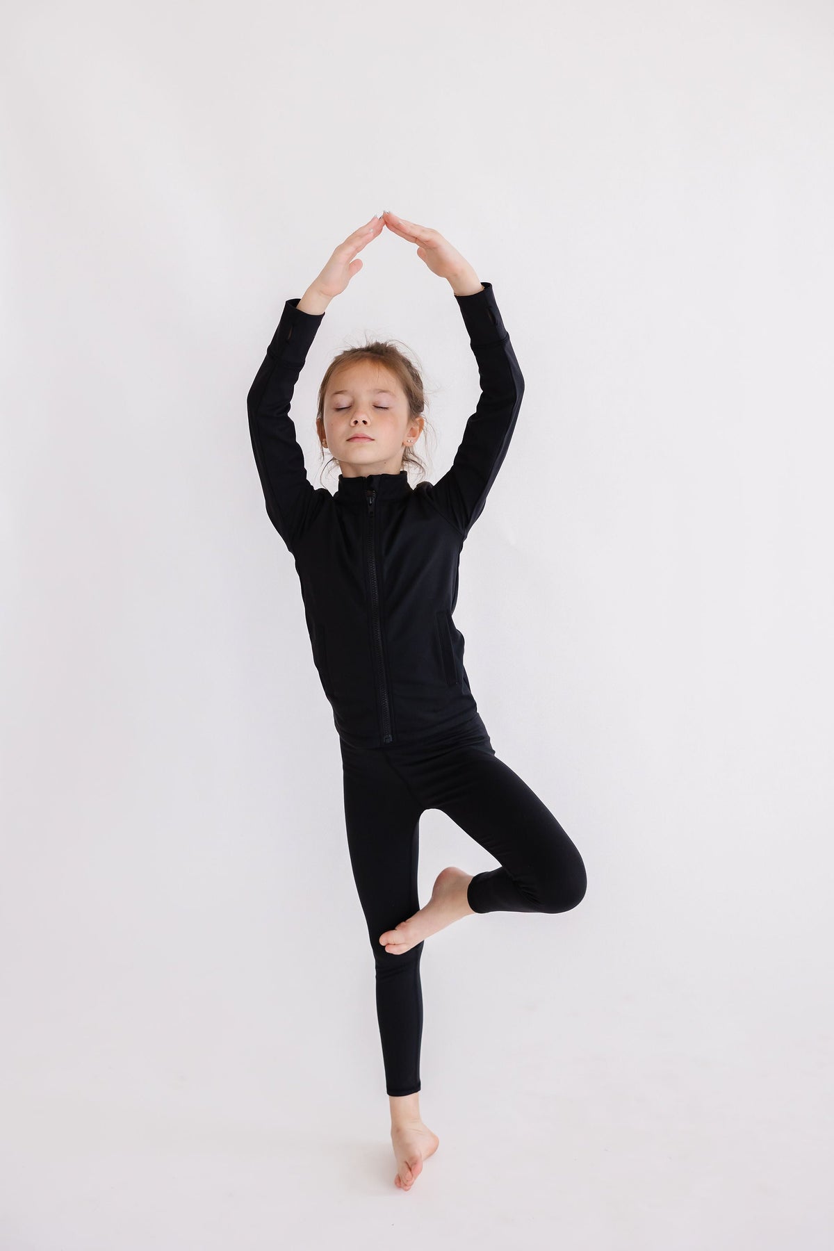 Girls’ Black Full-Zip Ruffle Active Jacket