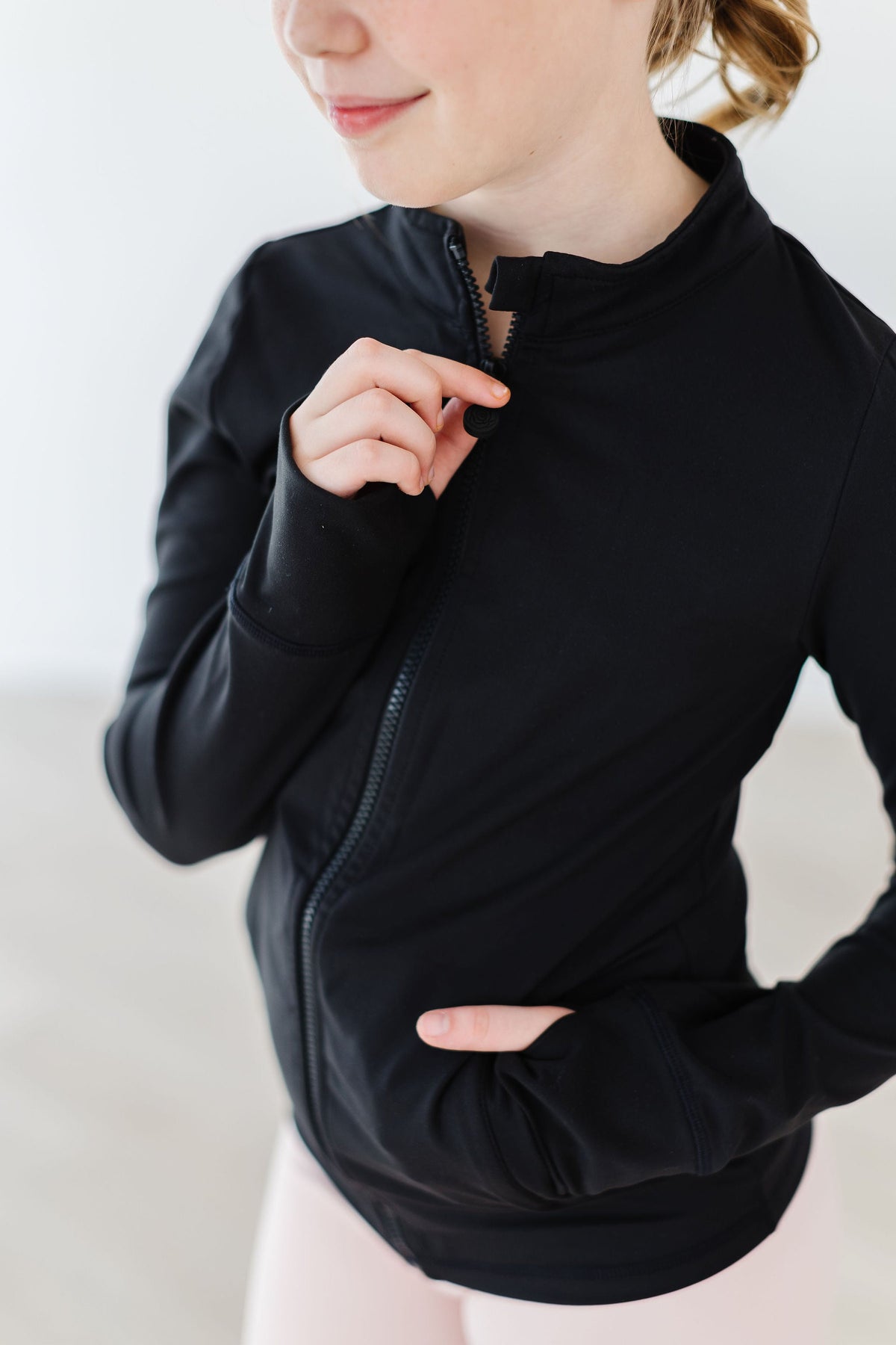 Girls’ Black Full-Zip Ruffle Active Jacket