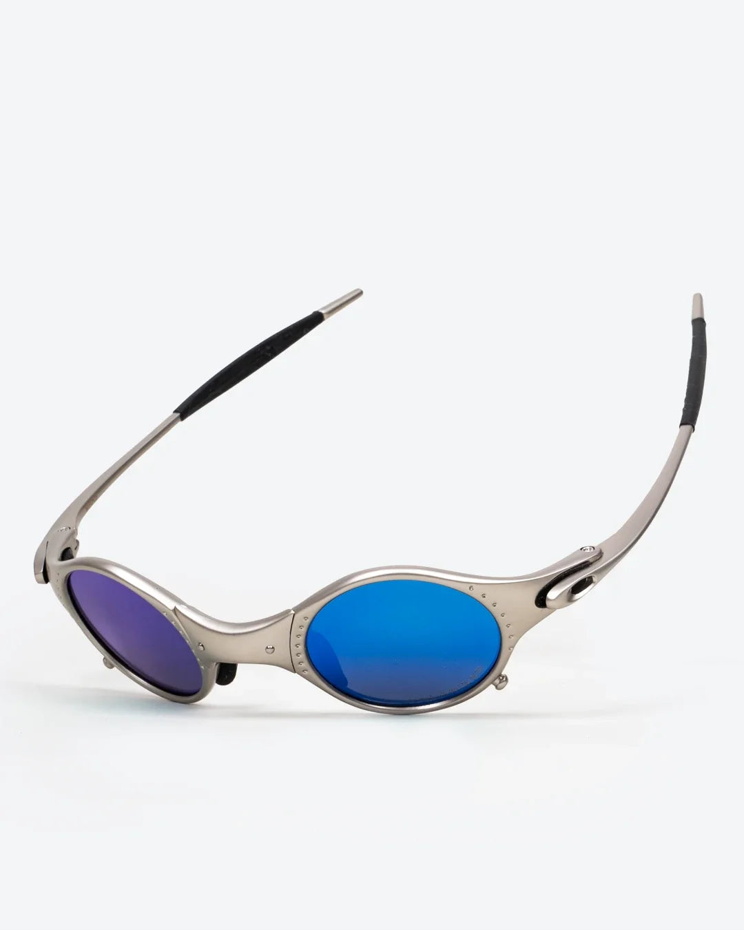 STRIKER Round Polarized Sunglasses
