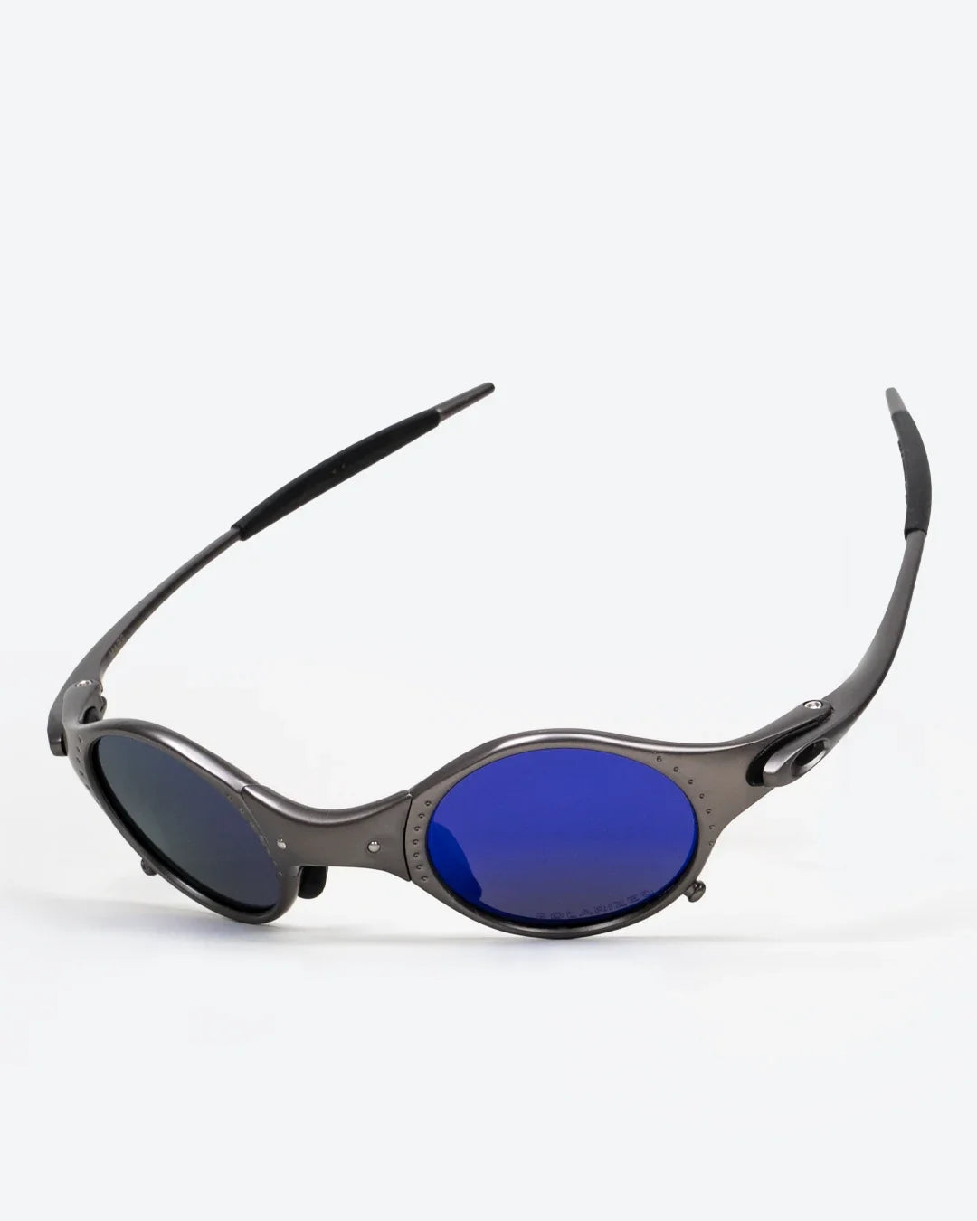 STRIKER Round Polarized Sunglasses