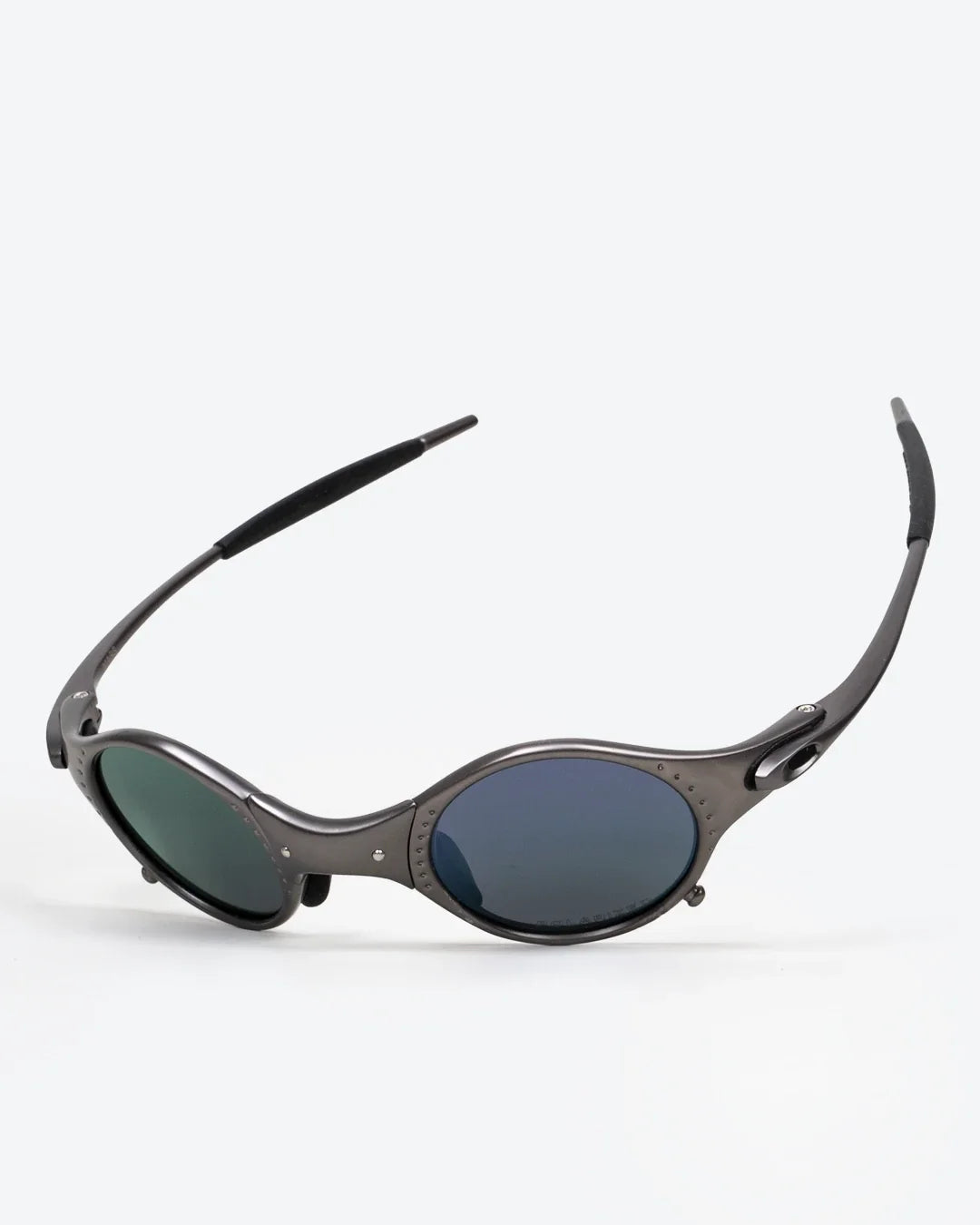 STRIKER Round Polarized Sunglasses
